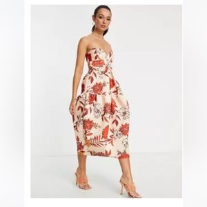 NWT ASOS design bandeau dome midi dress in floral. Size 2